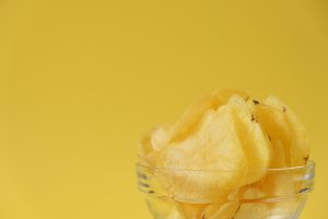 Chipsy i inne przekąski na diecie PKU